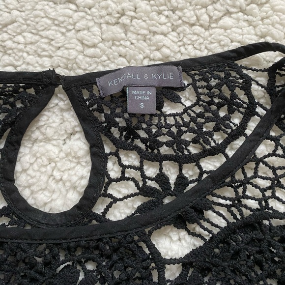Kendall & Kylie Black Crochet Top - Picture 6 of 6